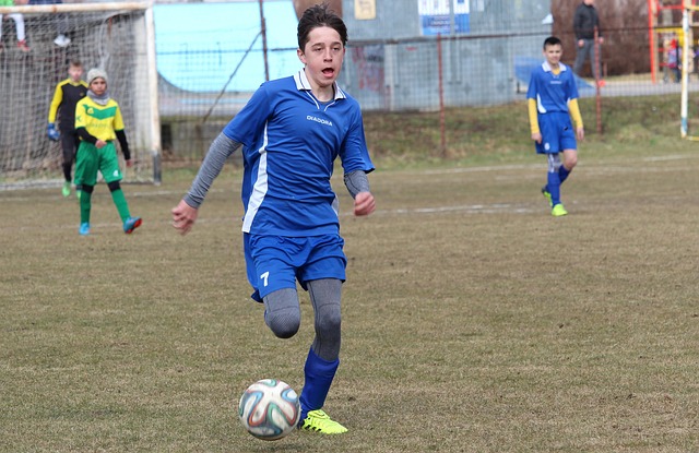 然而他的身 然而他的身